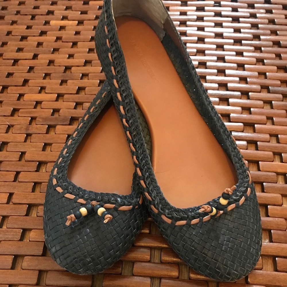 Banana Republic Weave Flats